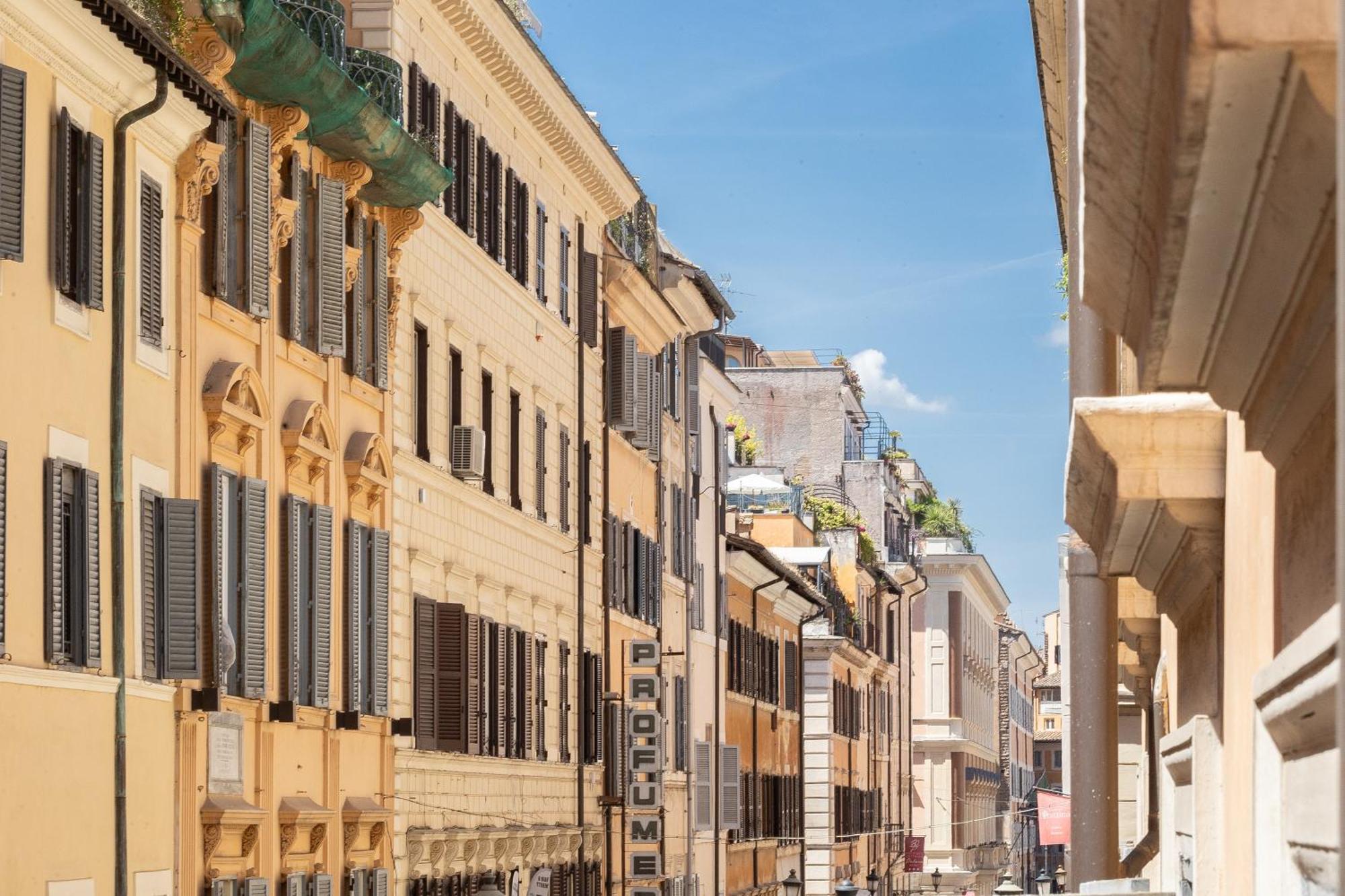 Apartment Frattina Atmosphere By In Rome